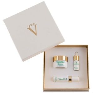 Valmont moisturizing gift set